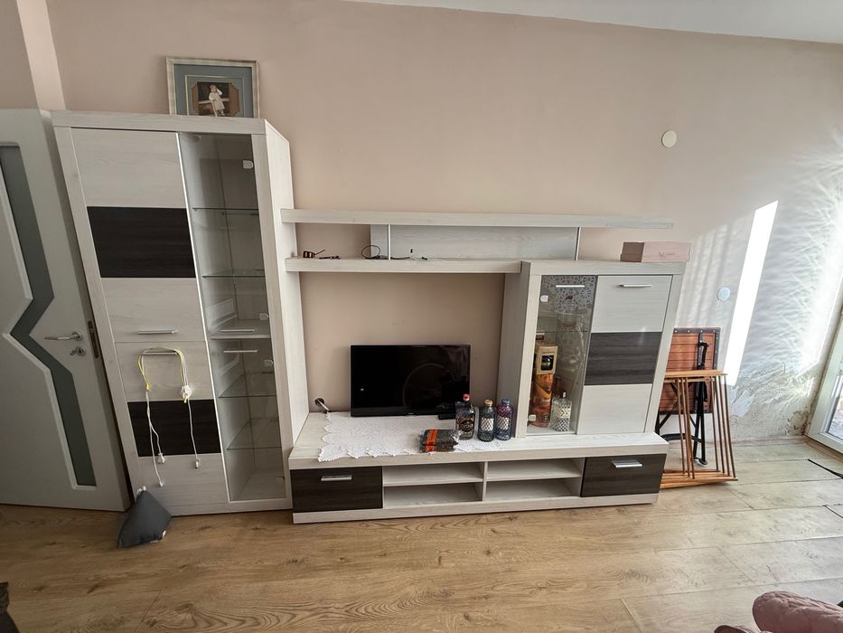 Мебели Скрин и Секция с Лед осветление