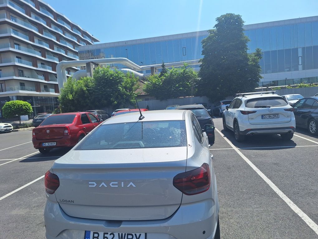 Vând Dacia logan 3