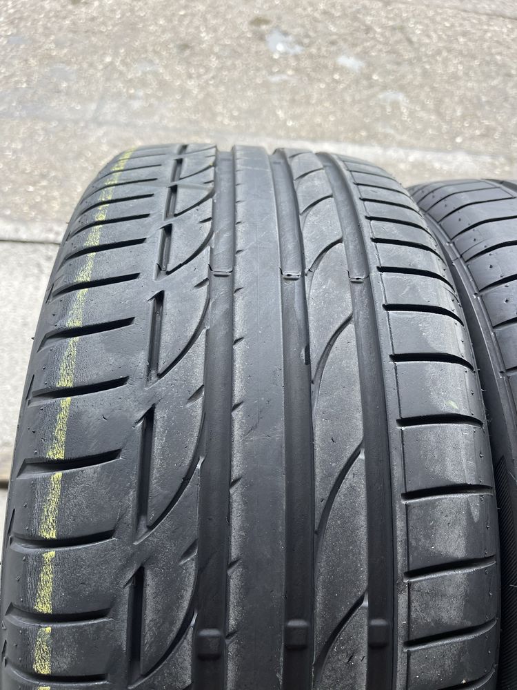 4 anvelope de vara Bridgestone 235/40/19