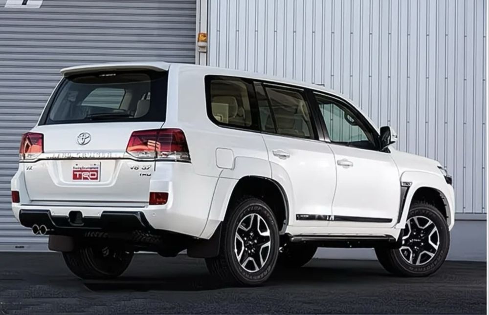 Расширители арок на Land cruiser 200  TRD