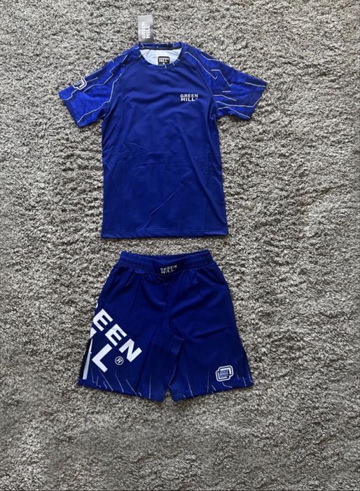 Продавам UFC екипи!!Спешно размер М