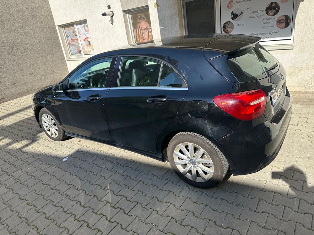 Mercedes-Benz A180