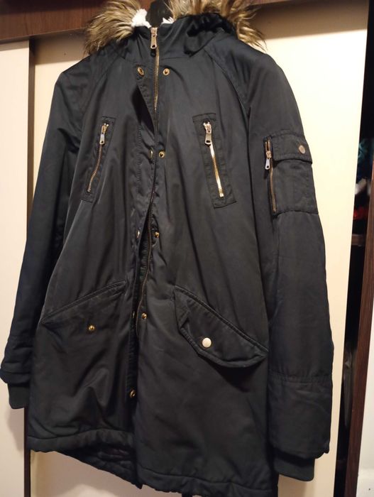 Geacă de iarnă cu gluga