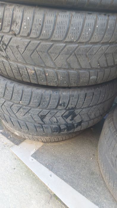 CAUCIUCURI 235 /60 / 18 M+S Pirelli* Profil Bun* Set 4 Bucăți *450 ron