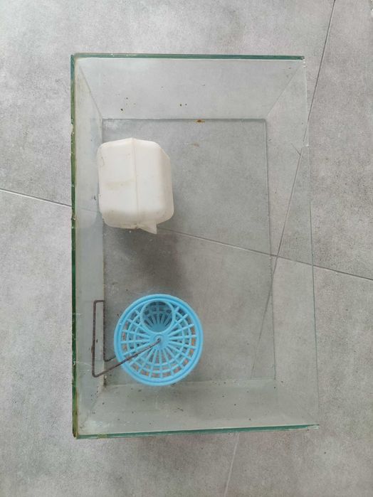 Продавам Терариум, здрав – използван