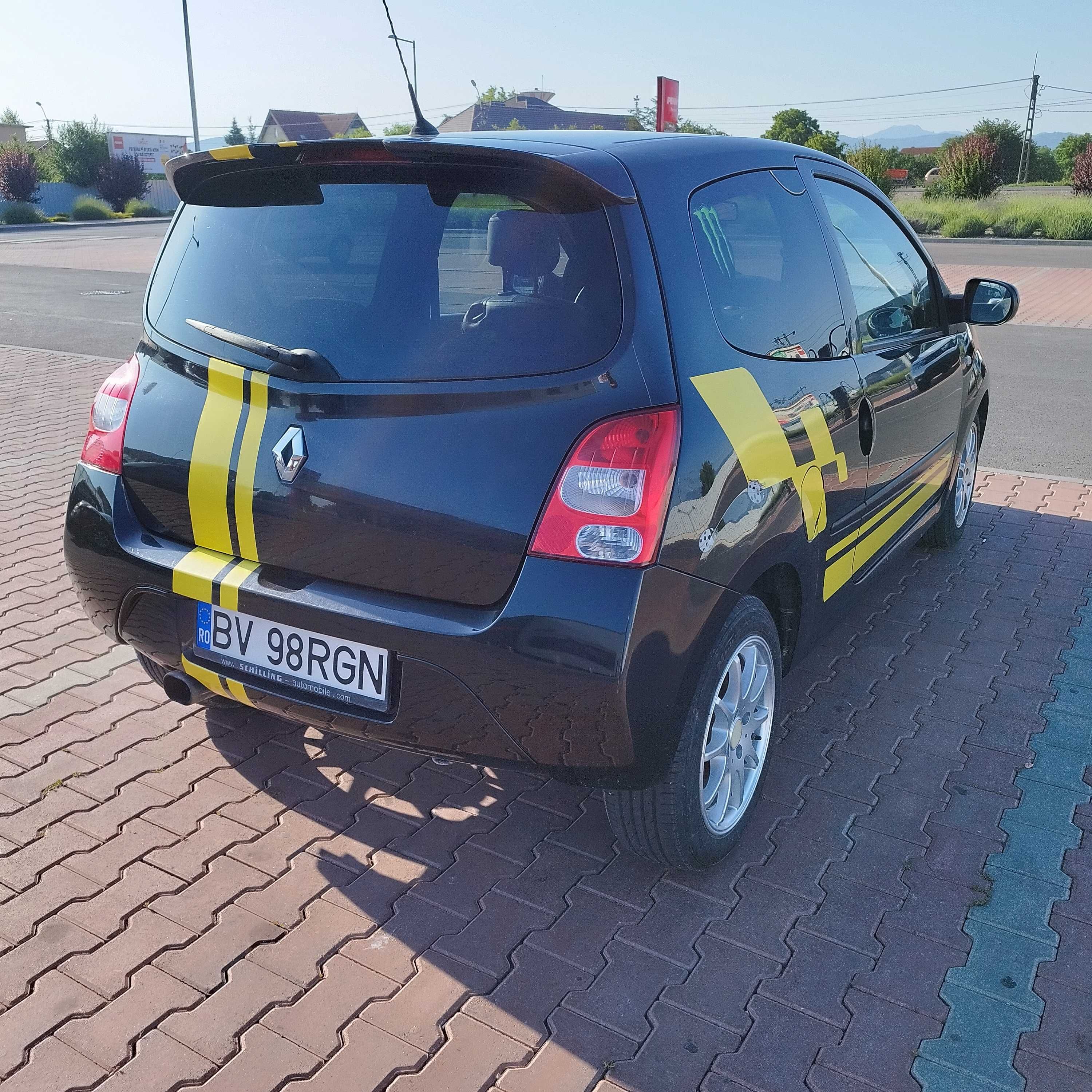 Renault Twingo 1.2-75CP Ideala pentru naveta, oraș sau șofer începător