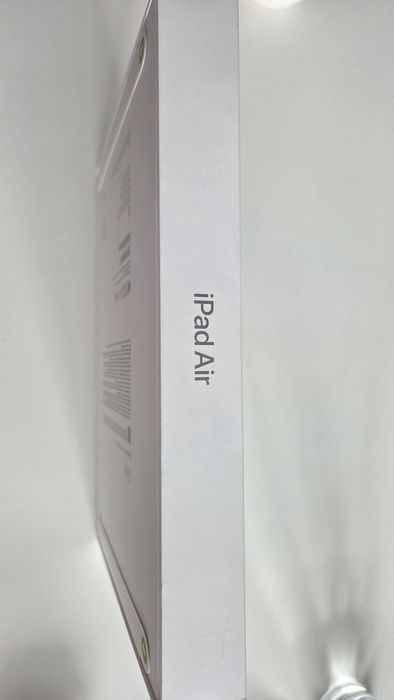 Ipad Air 11 M3 space gray sigilata, factura, garantie