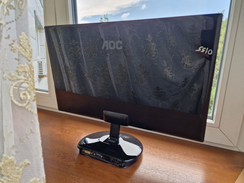 Монитор AOC 23" LED
