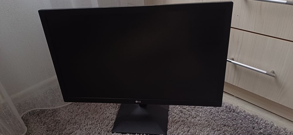 продаётся Монитор LG