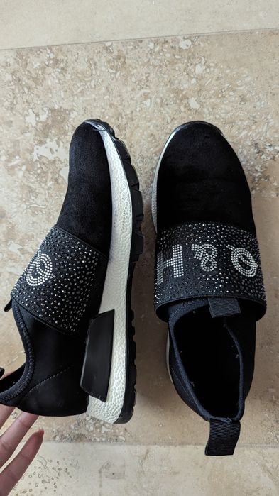 Tenesi sport cu pietricele