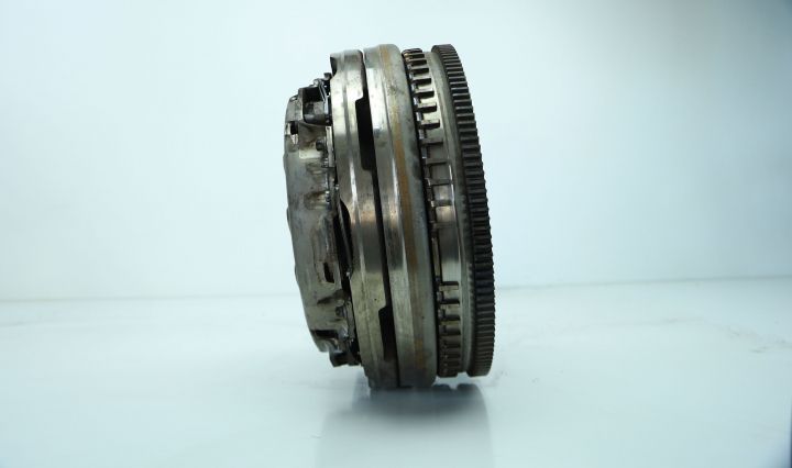 Volanta cu dublu ambreiaj A6510304405 A 651 030 44 05 Mercedes-Benz C