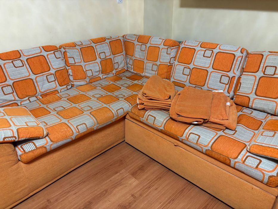 Ъглов диван за хол