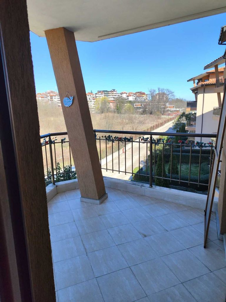Продава се Едностаен апартамент в Царево - 42 кв.м за 668 €/кв.м - Снимка #4
