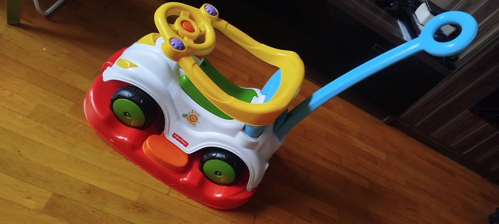 Детска кола Fisher Price