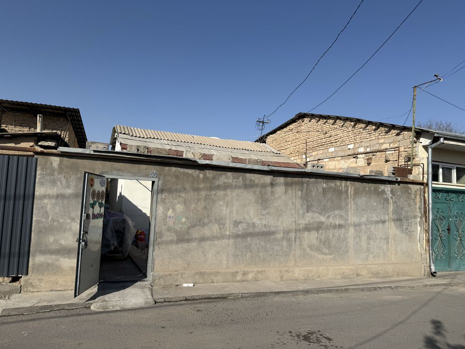 Продается участок 3.2 соток на улице пилла. Кафе ульяна