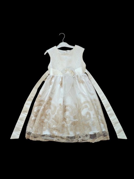 Платье, пальто и жилетка для девочки