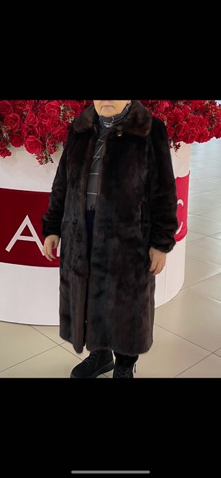 Продам норковую шубу, натуральный мех
Размер 52-54