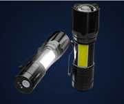 Lanterna tactica cu acumulator incarcare usb si cutie de transport