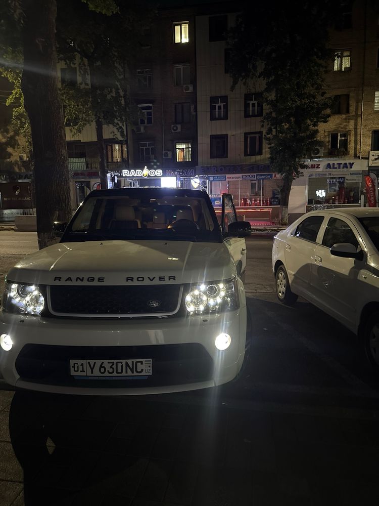 Range Rover yili 2010 kraska petno