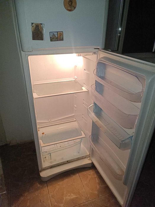 Frigider Indesit in stare foarte buna