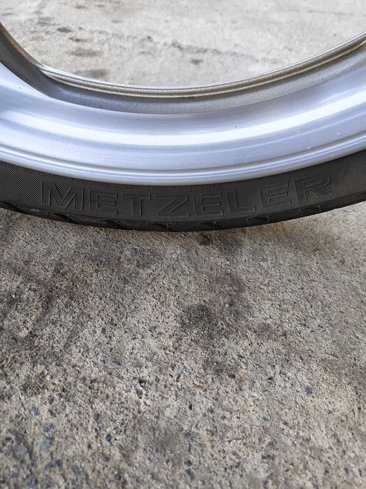 Предна гума за мотор 120/70/21