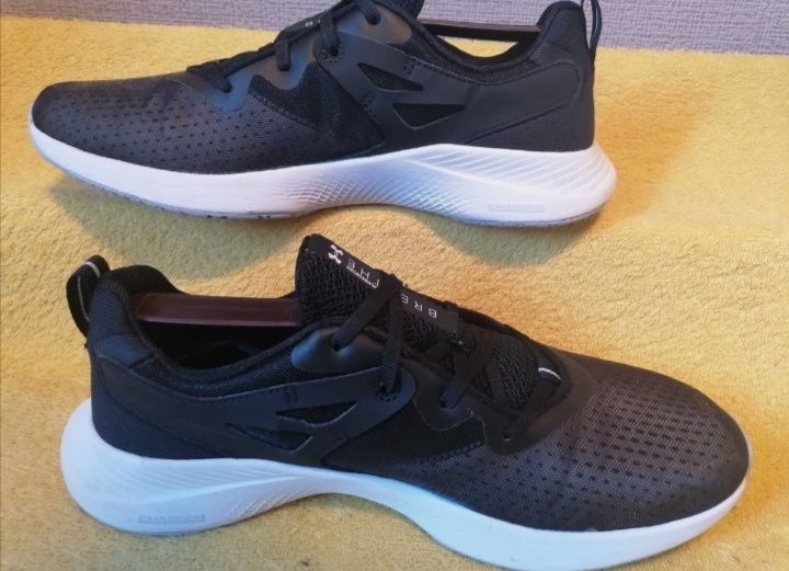 Маратонки Under Armour Charged Breathe