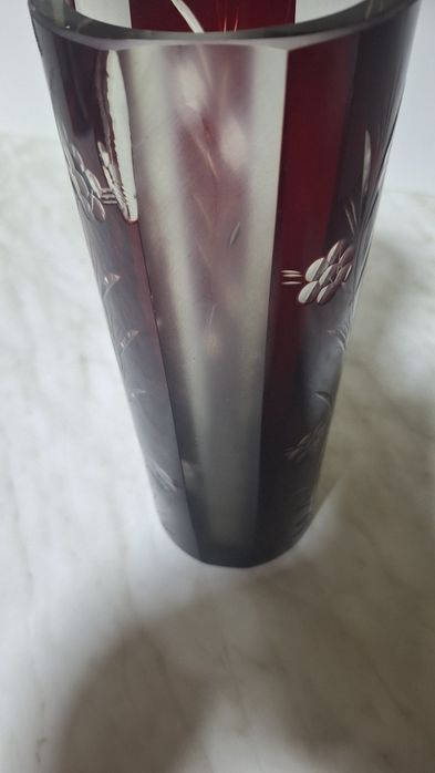 100 lei Vaza cristal rubin