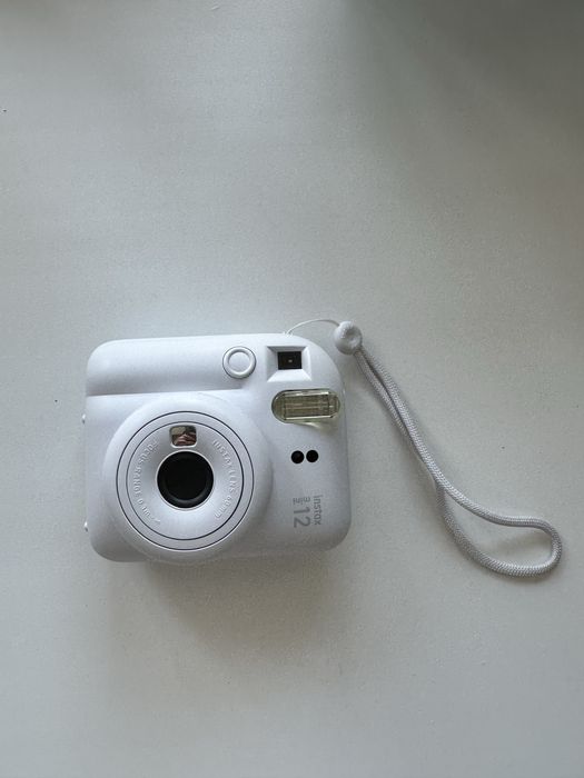 Фотокамера моментальной печати Instax Instax Mini 12 белый