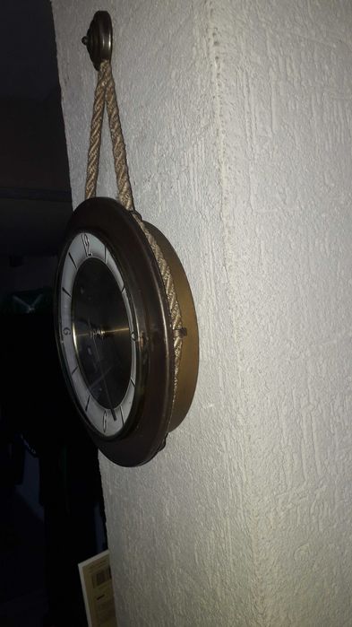 красив немски часовник