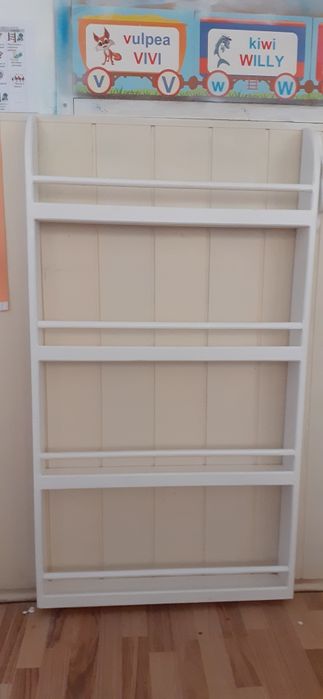 Biblioteca lemn masiv tip Montessori pentru copii