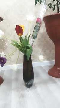 Продаю богемскую цветочную вазу