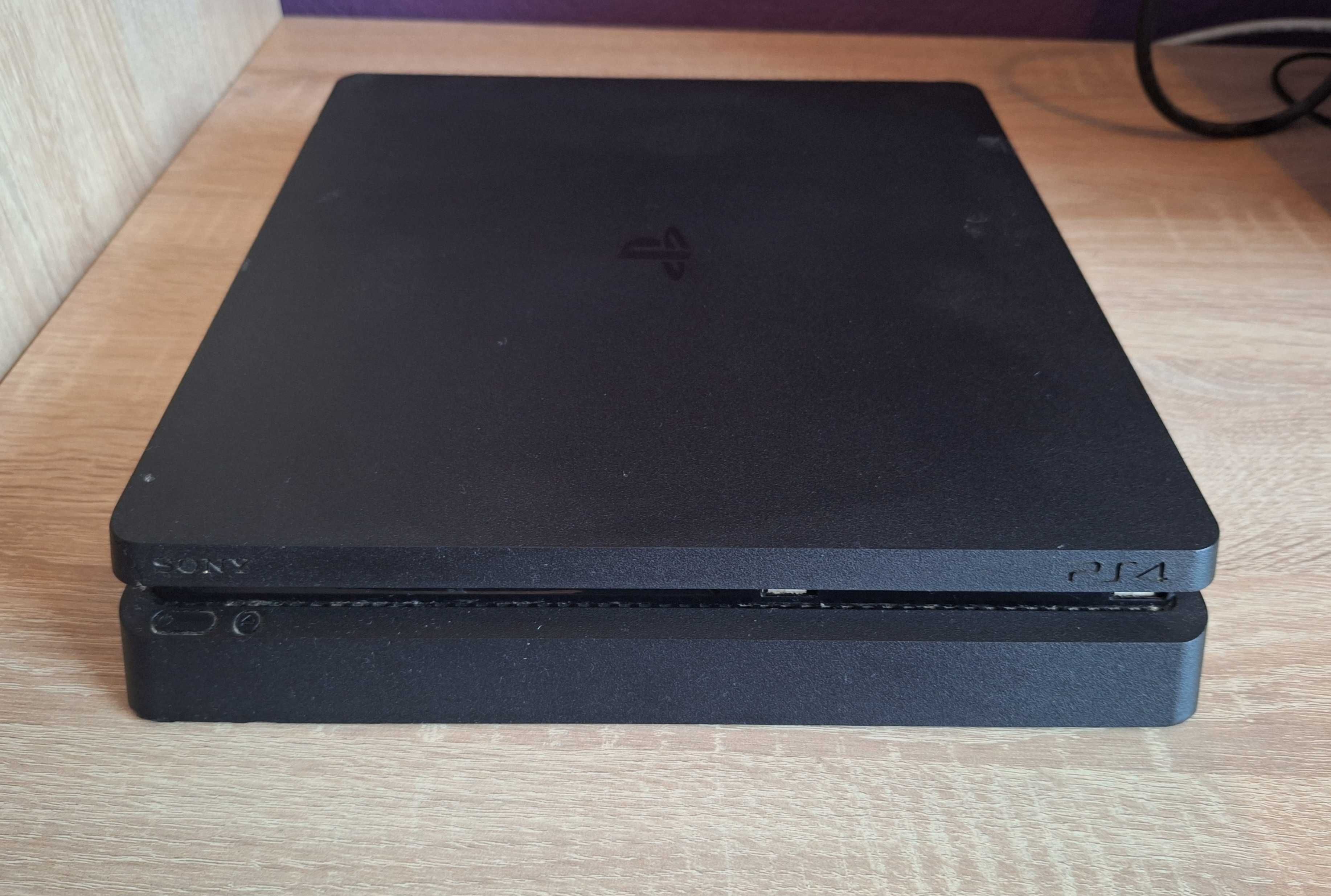 PlayStation 4 slim 1TB