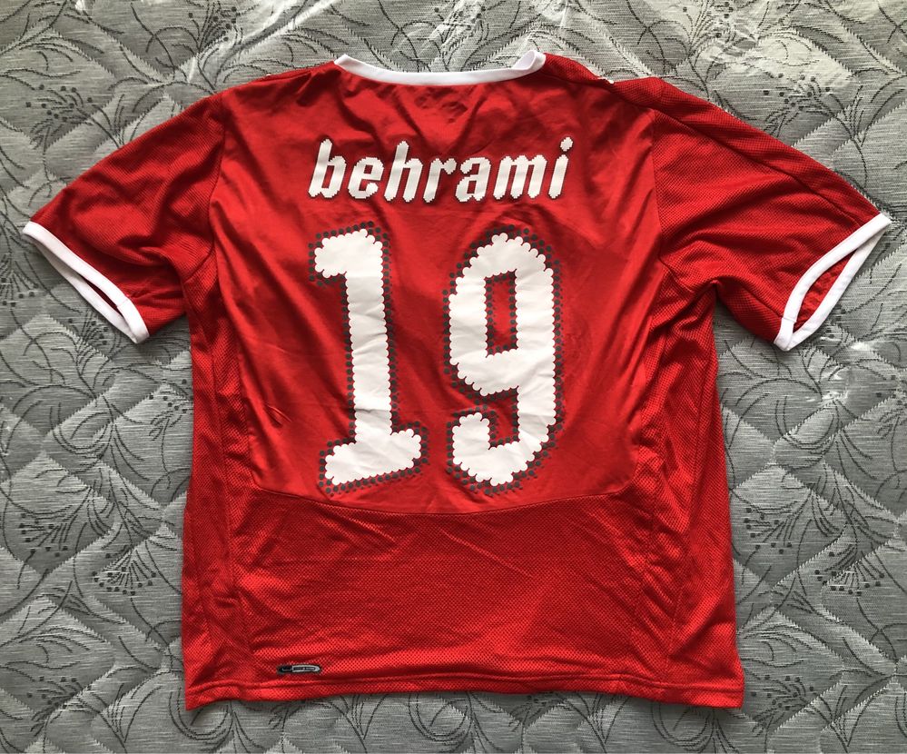 ОРИГИНАЛ Puma Switzerland 2008/09 #19 Behrami Home Jersey - р.Л