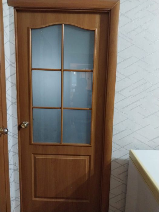 Продам двери межкомнатные.