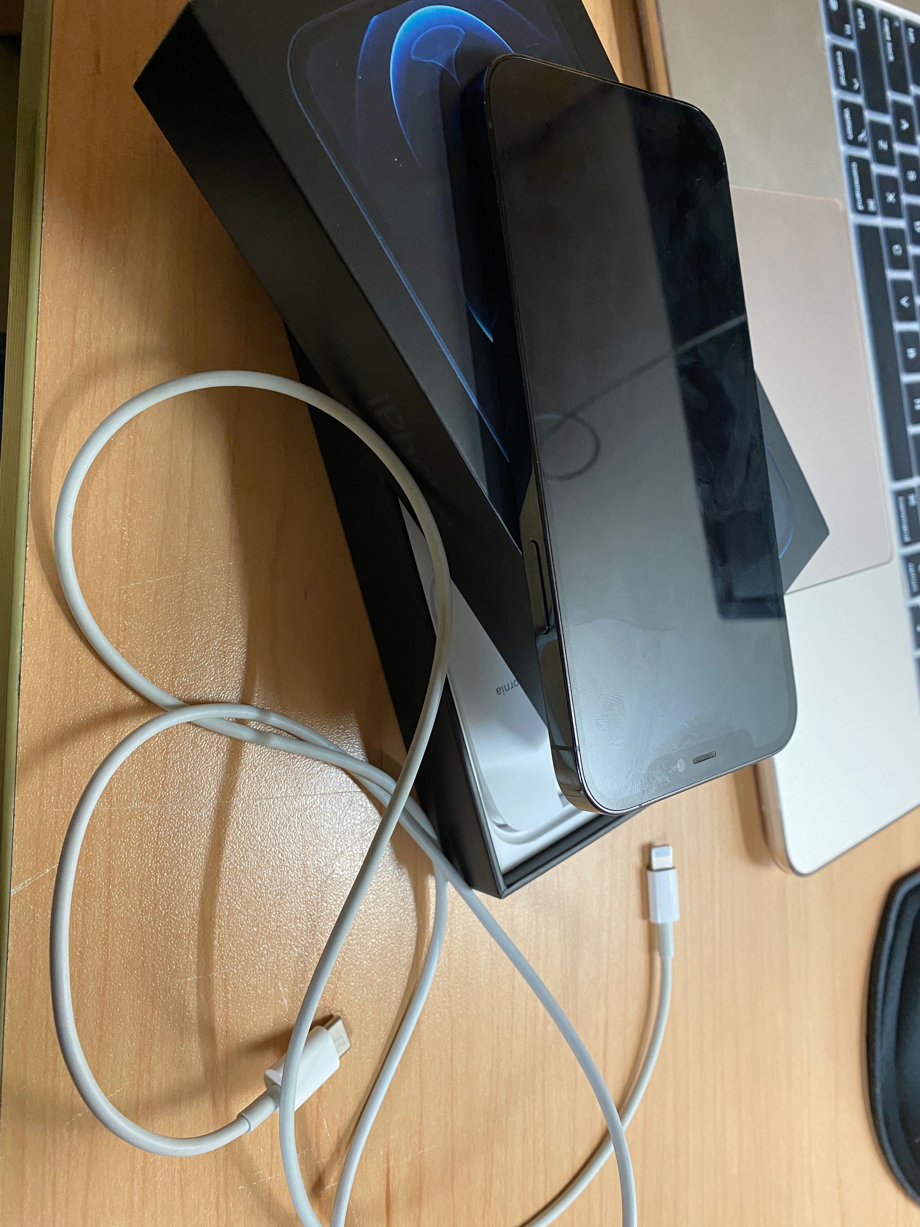 IPhone 12 Pro  256 gb SROCHNO sotiladi