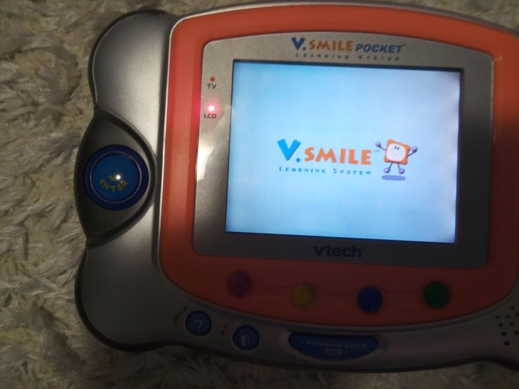 Vtech- V.smile pocket , consola și 2 jocuri