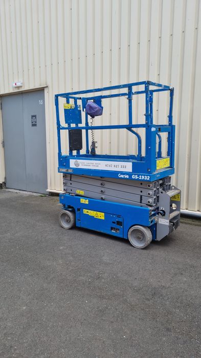 Inchiriere nacela nacele foarfeca electrica  lift electric