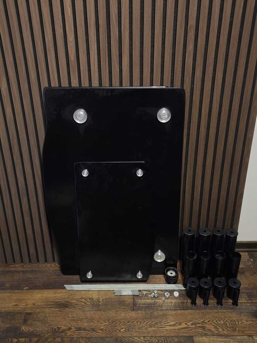 Стъклена холна ТВ маса /черна/