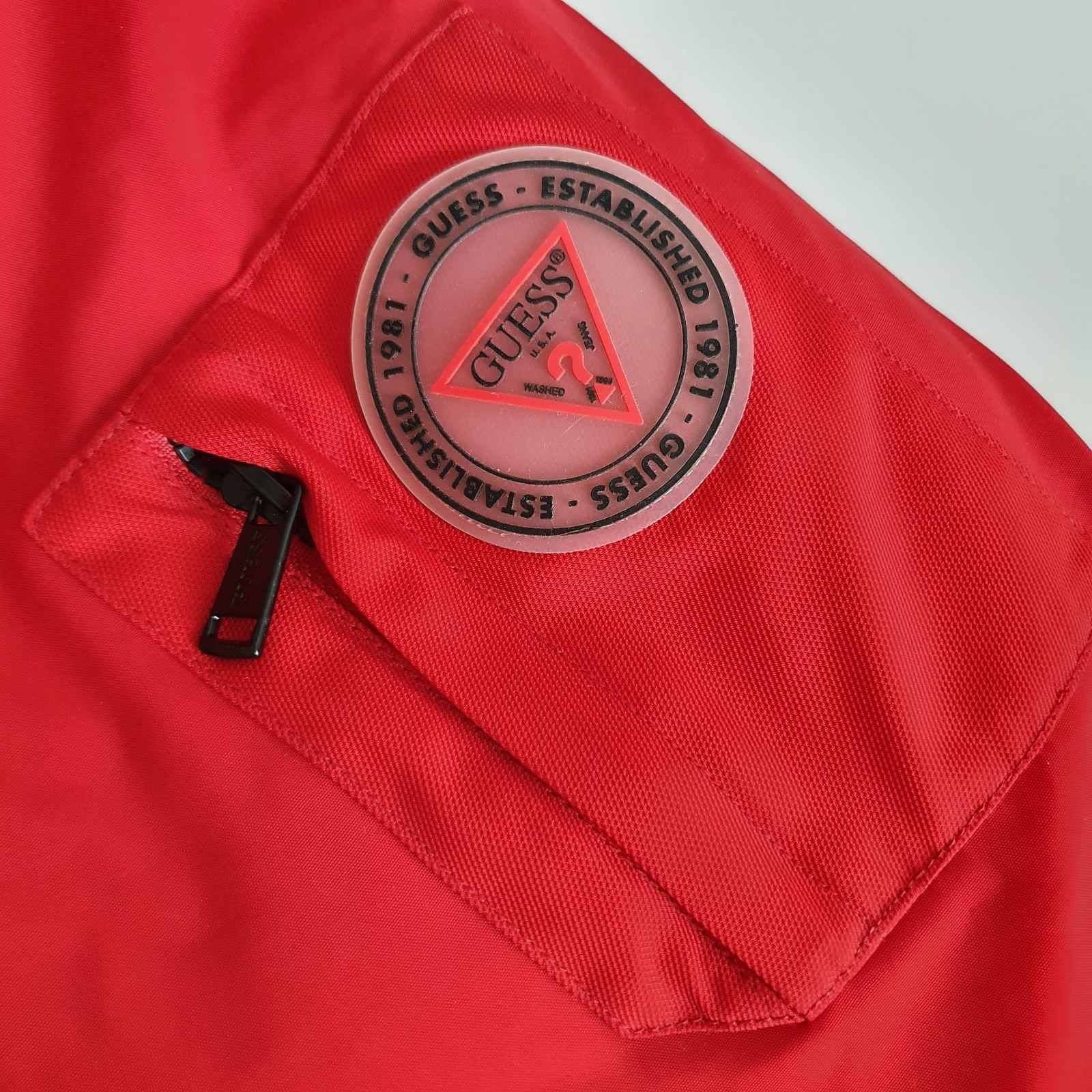 GUESS ново мъжко яке М размер