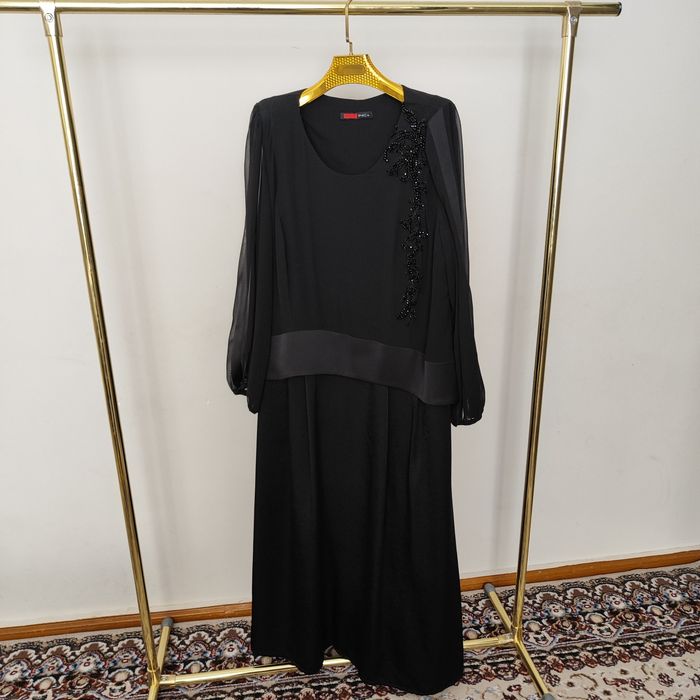 Женская одежда платье