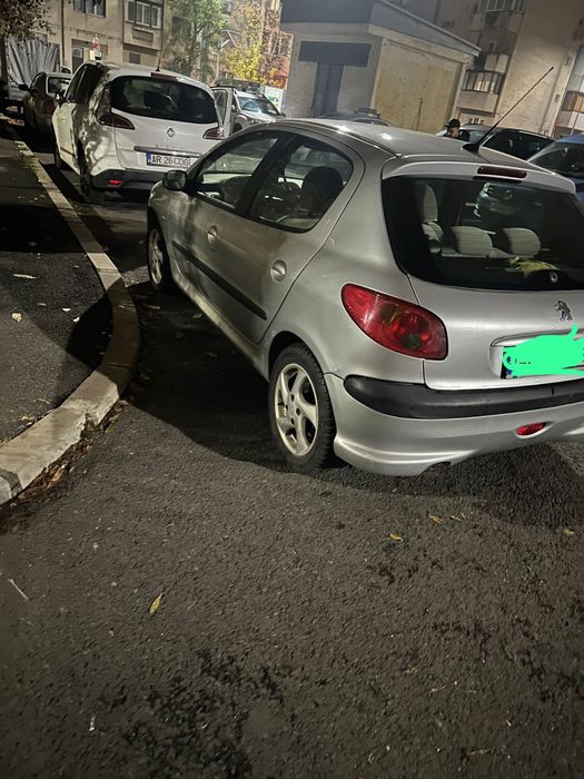 Vând Peugeot 206