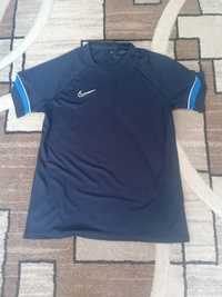 Bluza  Nike mânecă scurta