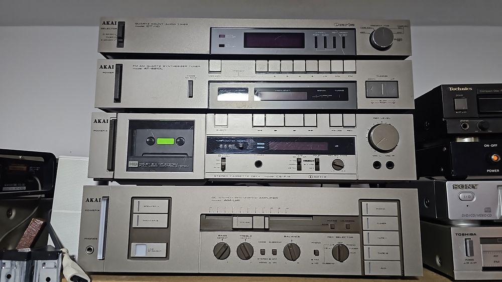 Linie Akai din 4