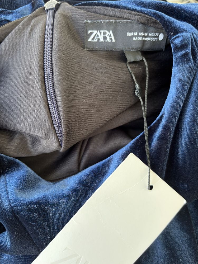 Zara букле рокля плюш