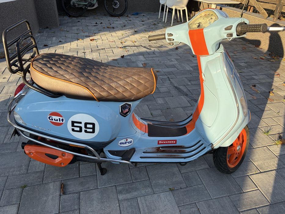 Scuter Vespa Gulf Edition