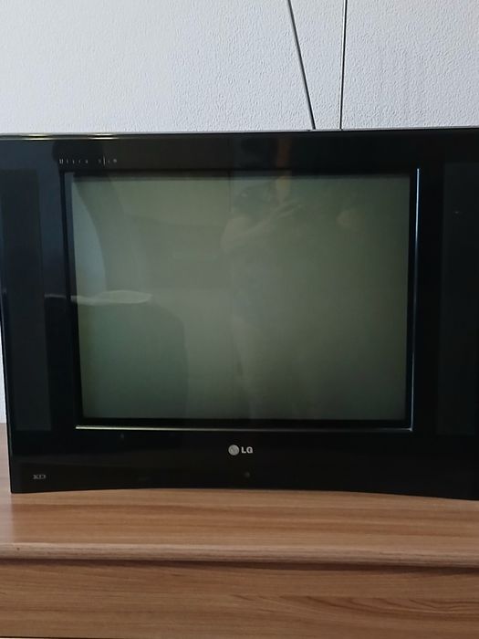 Продаю телевизор в рабочем состоянии марки LG