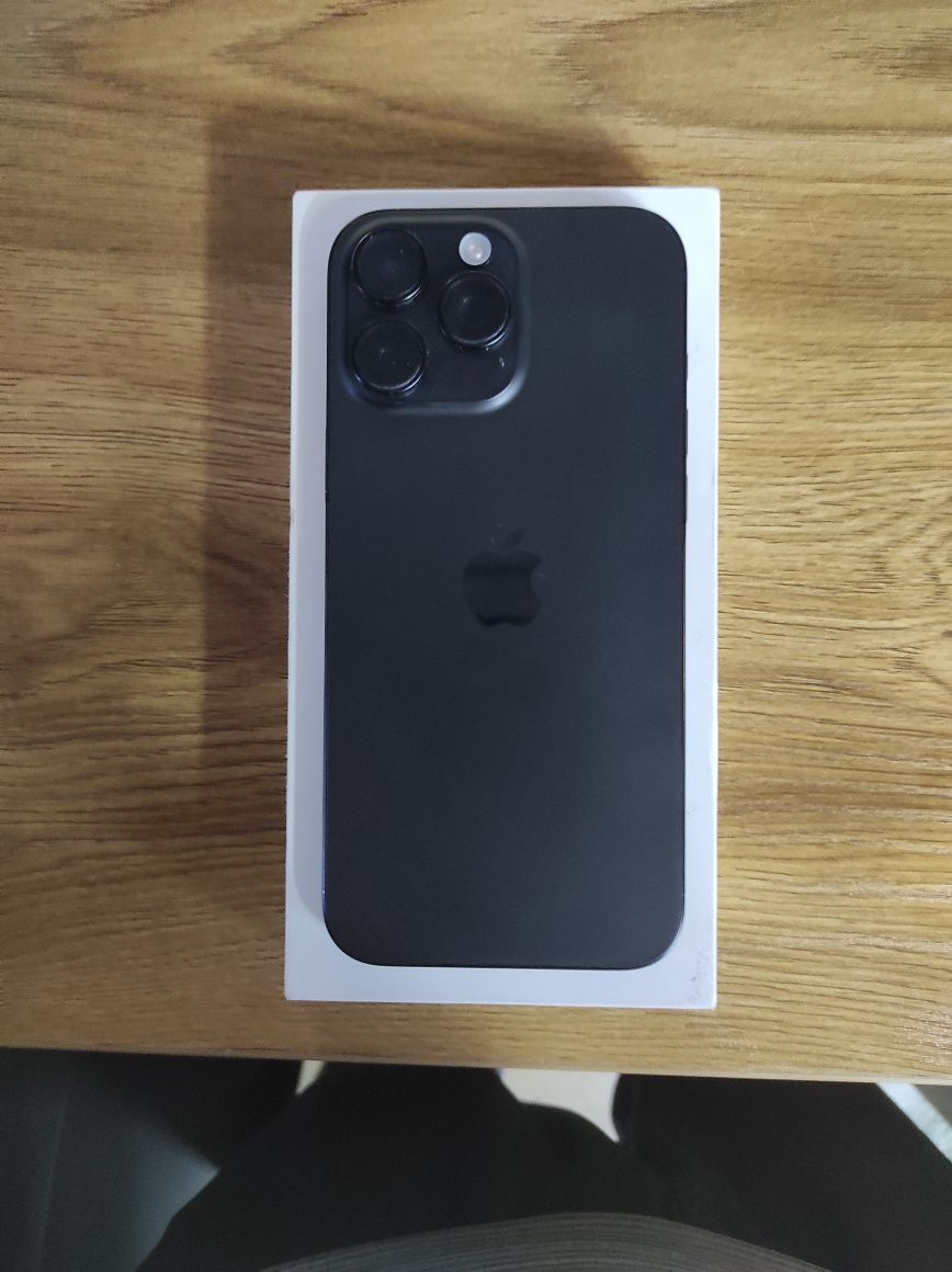 Iphone 16 Pro Max karobka dakument