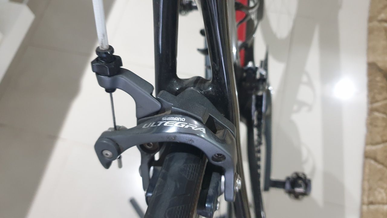 Vând cursiera Sensa Rapido full carbon,ultegra