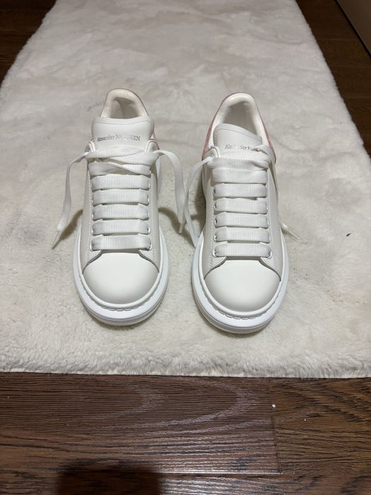 Alexander Mcqueen