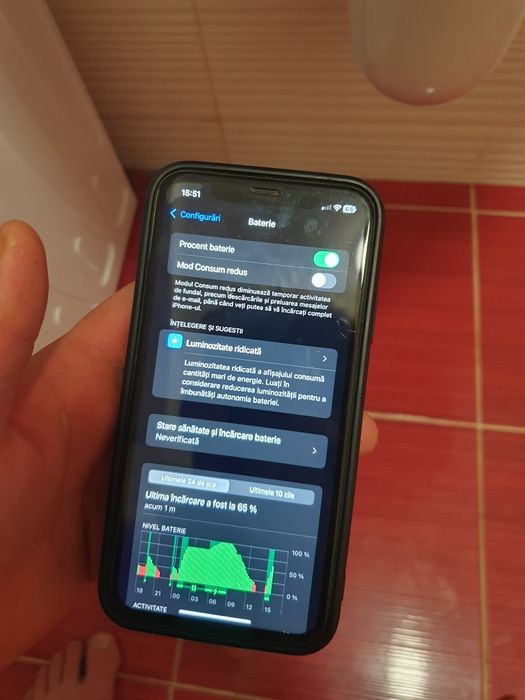 Vand sau schimb iphone xr